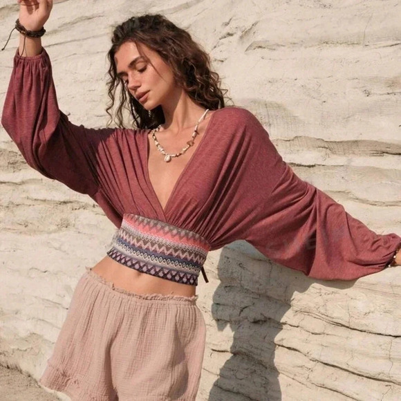 BohoFeels Vacation Deep V-Neck Top - Picture 1 of 4